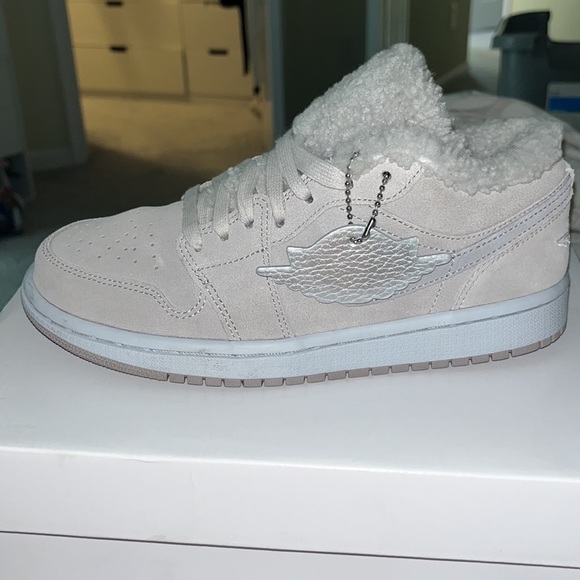 Air Jordan’s 1 - Picture 5 of 9